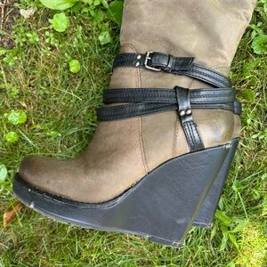 Jessica Simpson heeled boots